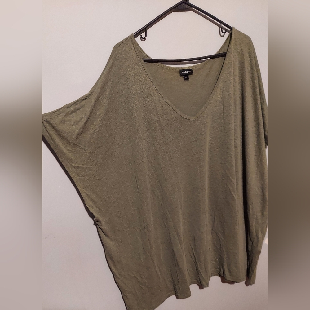 Torrid Linen Blend Top 6X Green Flowy Dolman Sleeve Beach Goblin Boho Coastal